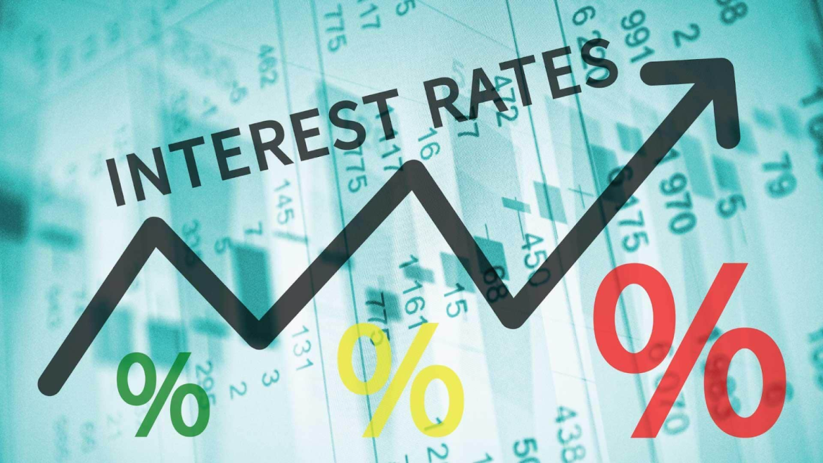 Flat Interest Rate vs Reducing Interest Rate in Personal Loans – Which Is Better?